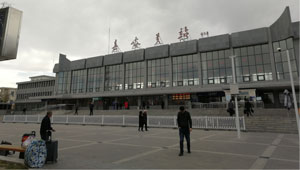 嘉峪關站高鐵燈箱廣告